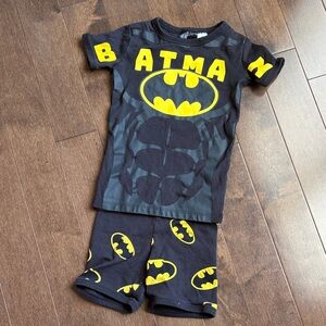 H&M Black and Yellow Batman Kids Pajama Set